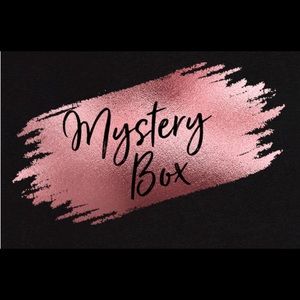 Mystery Outfit Box